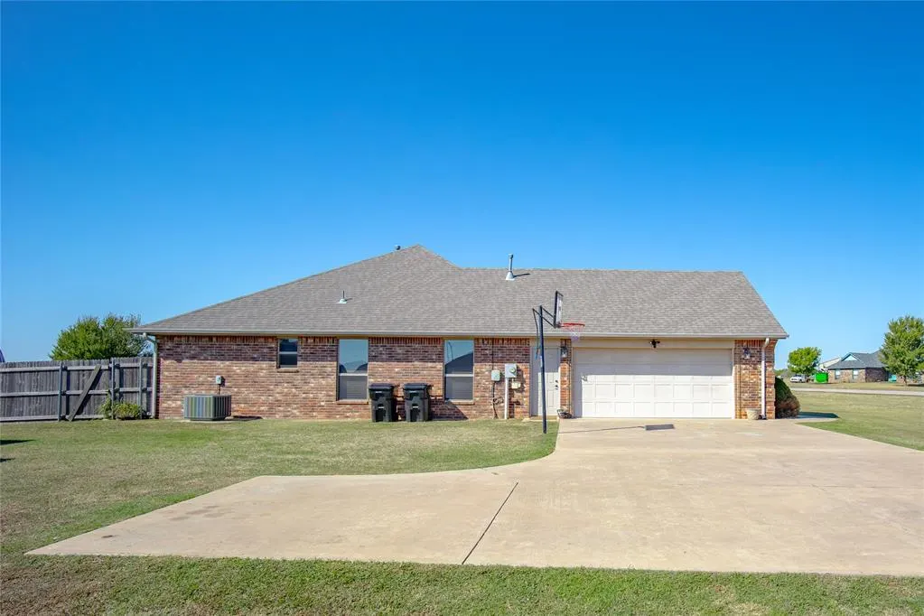 Photo 6 — 2293 County Road 1311, Blanchard, OK 73010