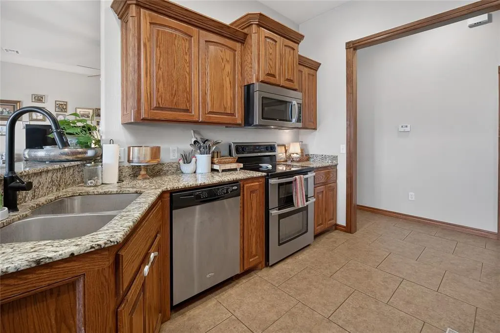 Photo 13 — 2293 County Road 1311, Blanchard, OK 73010