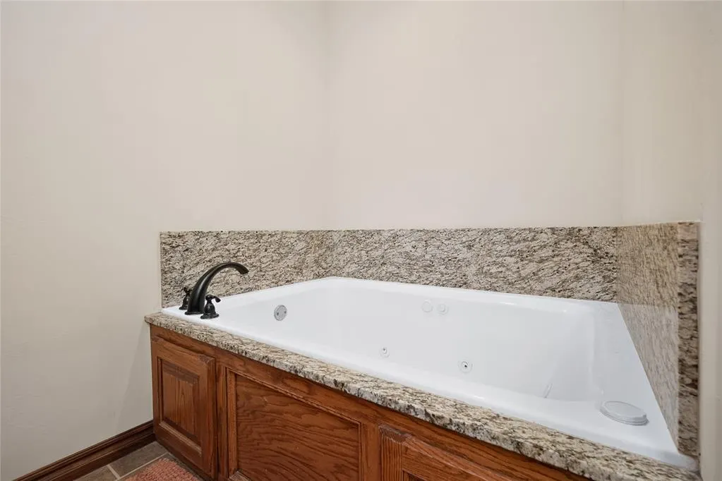 Photo 21 — 2293 County Road 1311, Blanchard, OK 73010