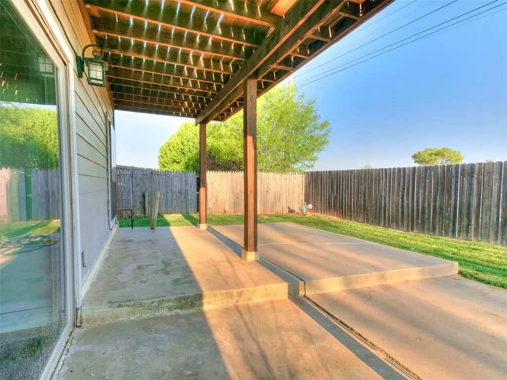 Photo 5 — 6713 Bayberry Drive, Oklahoma City, OK 73162