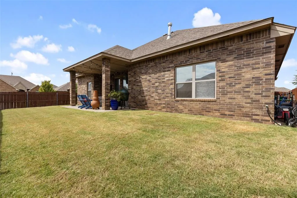 Photo 35 — 10916 SW 35th Terrace, Yukon, OK 73099