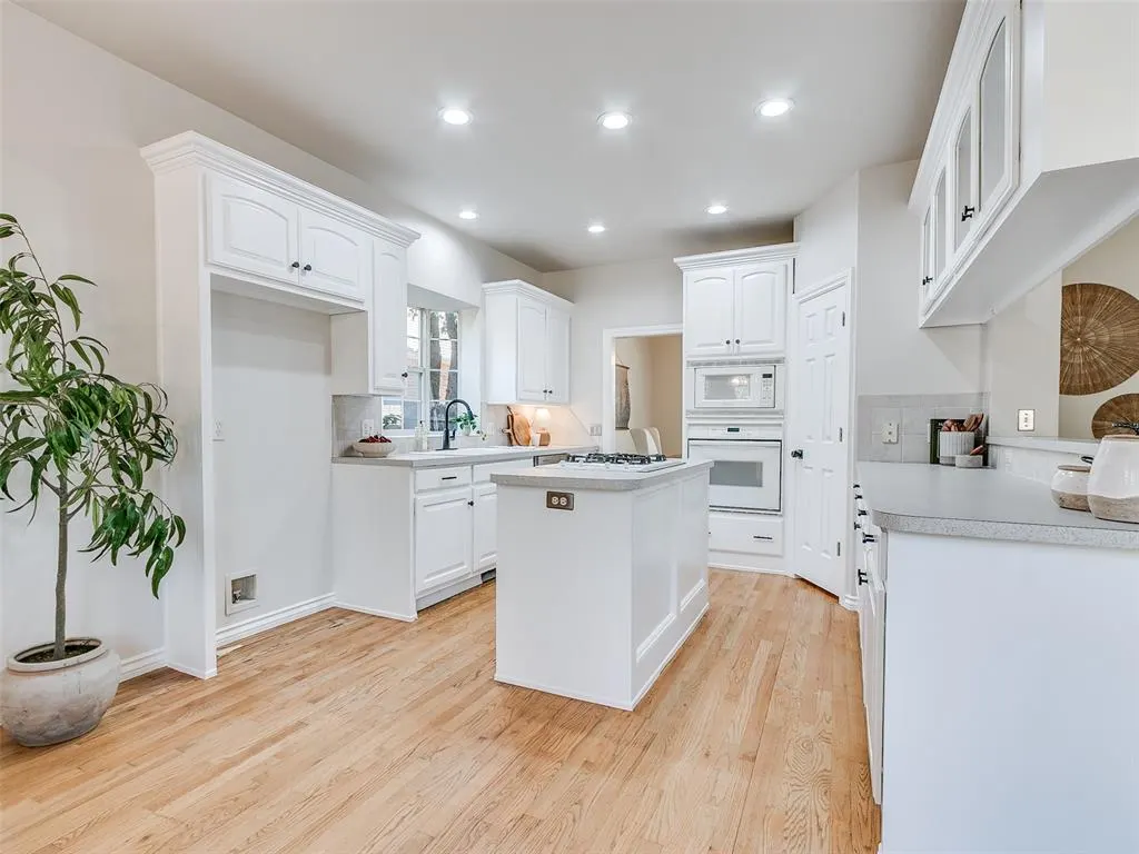 Photo 15 — 3517 Kentucky Way, Edmond, OK 73034
