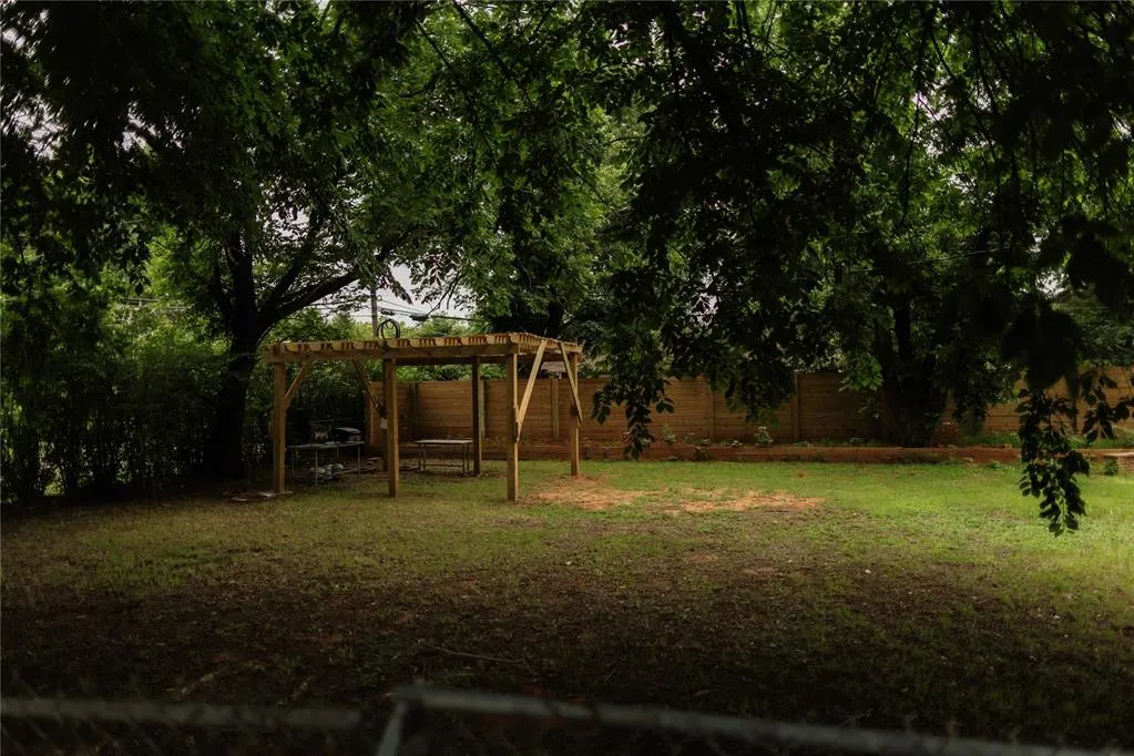 Photo 11 — 1224 W Minnesota Avenue, Chickasha, OK 73018