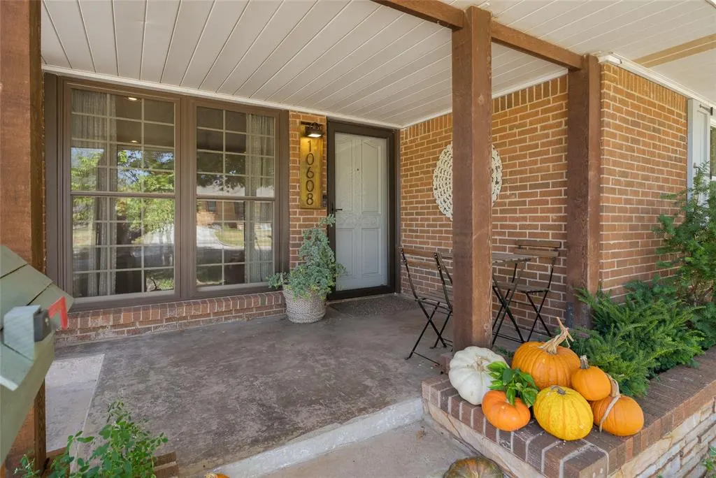 Front exterior — 10608 Sunnymeade Place, Oklahoma City, OK 73120