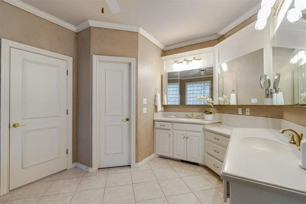 Photo 17 — 100 N Crosstimber Trail, Edmond, OK 73034