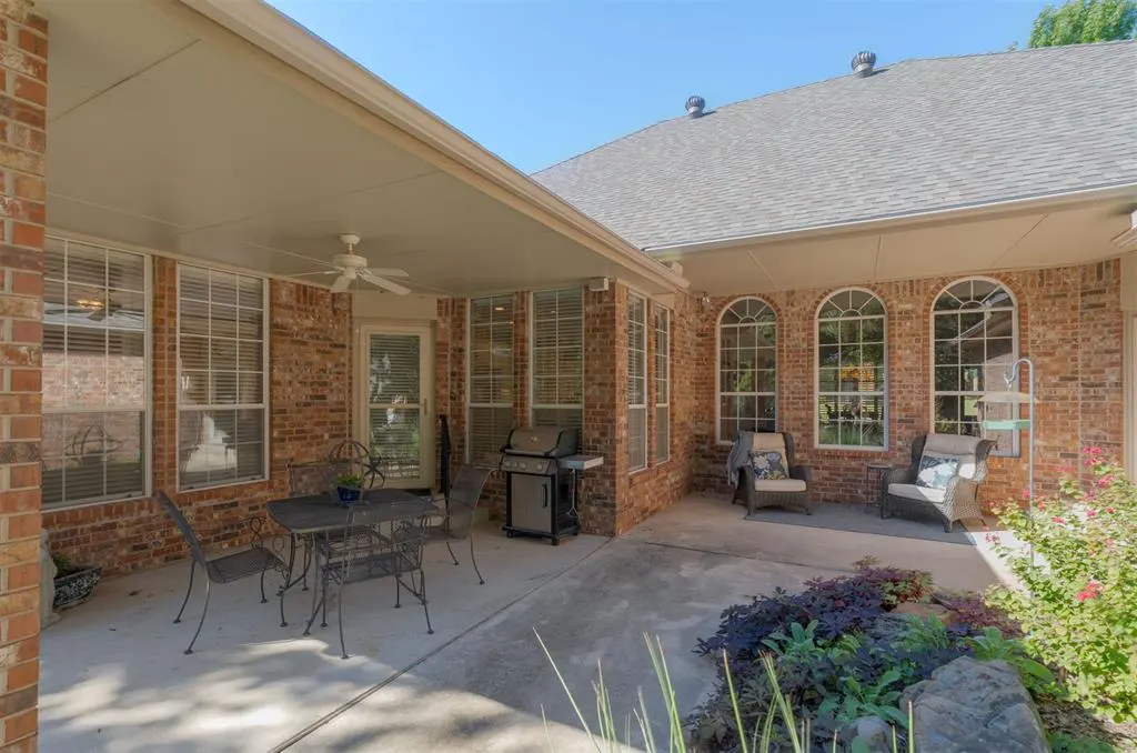 Photo 31 — 100 N Crosstimber Trail, Edmond, OK 73034