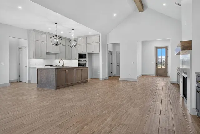 Photo 5 — 709 Manzano Drive, Norman, OK 73071