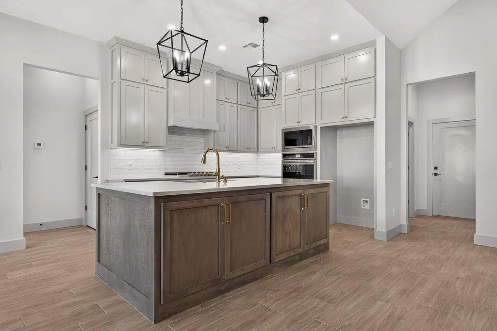 Photo 12 — 709 Manzano Drive, Norman, OK 73071