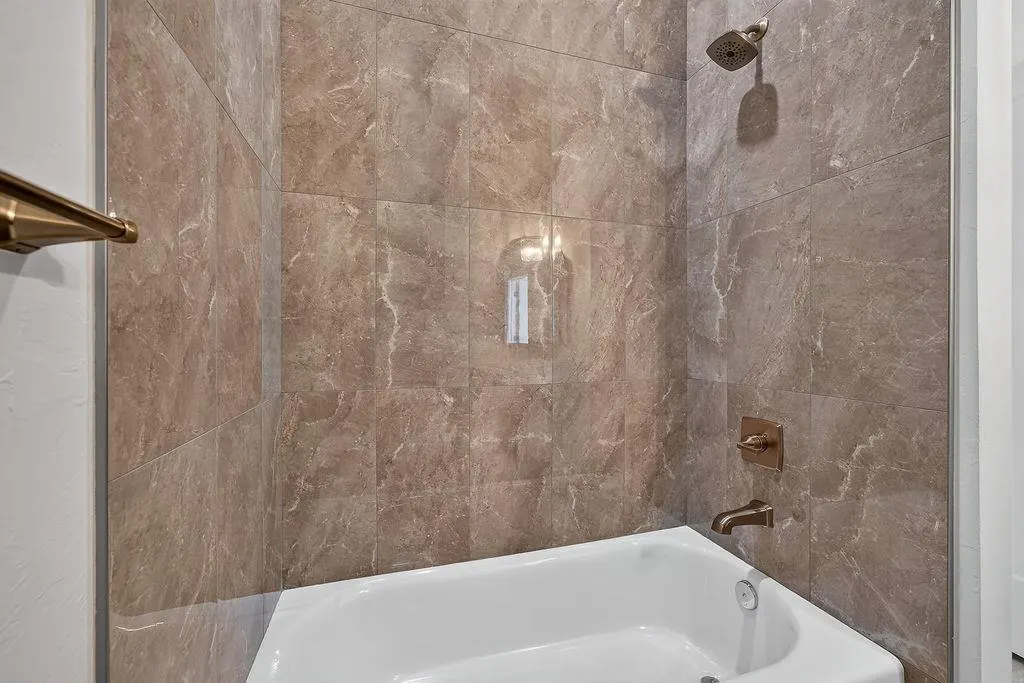 Photo 21 — 709 Manzano Drive, Norman, OK 73071