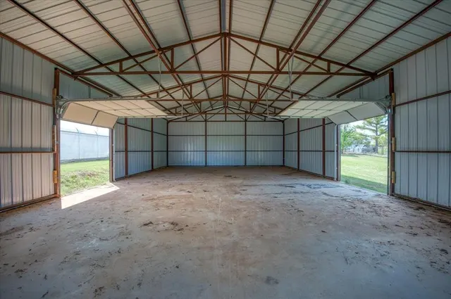 Photo 8 — 4040 Lynda Lane, Guthrie, OK 73044