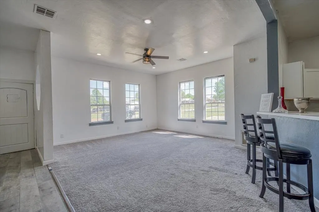 Photo 14 — 4040 Lynda Lane, Guthrie, OK 73044