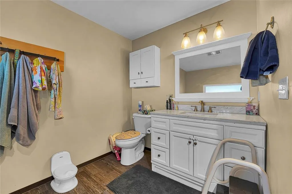 Photo 14 — 31665 E County Rd 1350, Willow, OK 73673