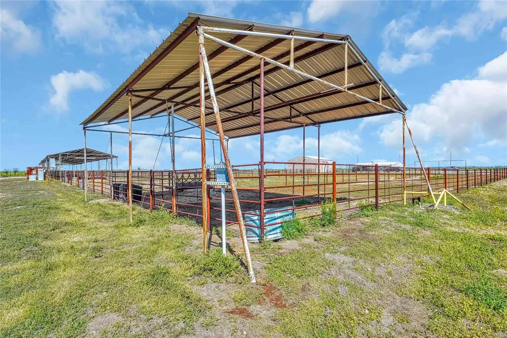Photo 30 — 31665 E County Rd 1350, Willow, OK 73673
