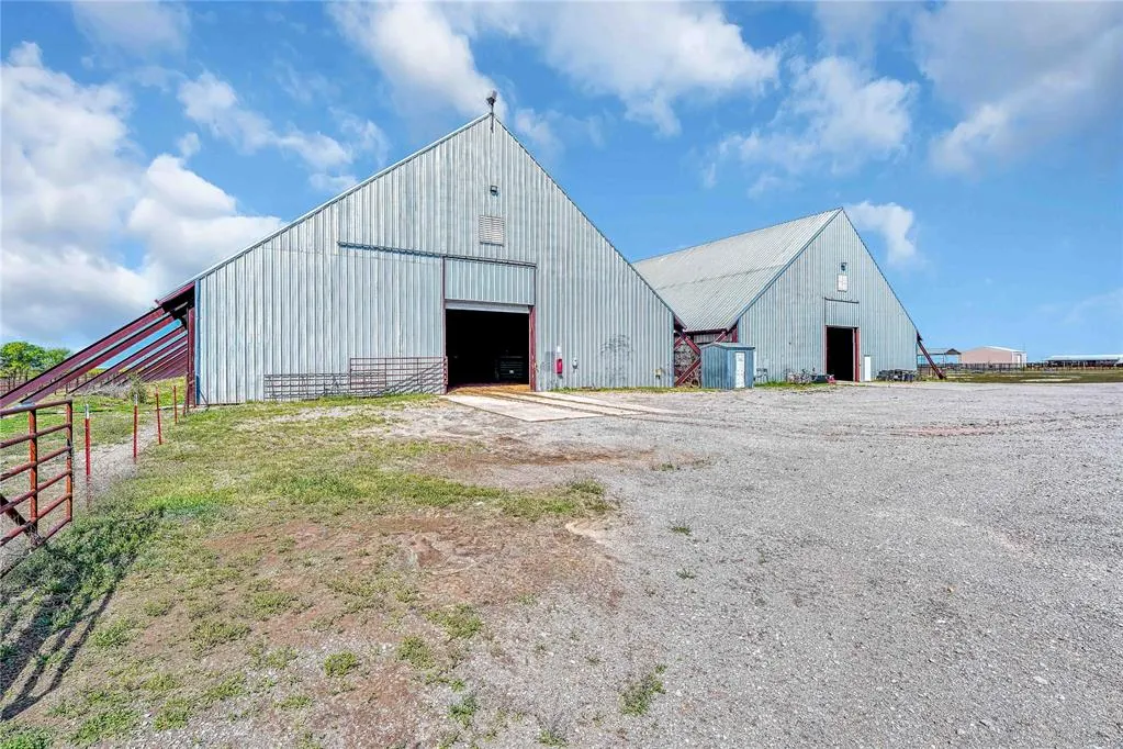 Photo 32 — 31665 E County Rd 1350, Willow, OK 73673