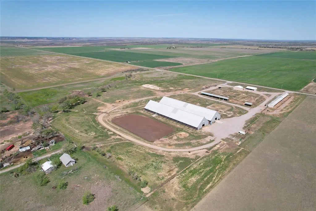 Photo 49 — 31665 E County Rd 1350, Willow, OK 73673