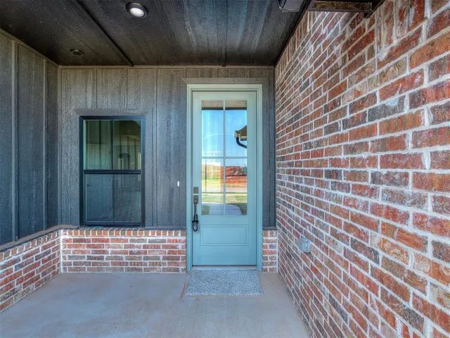 Photo 2 — 10448 SW 50th Street, Mustang, OK 73064