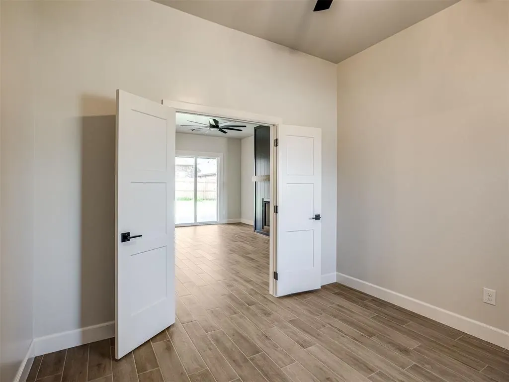 Photo 41 — 10448 SW 50th Street, Mustang, OK 73064