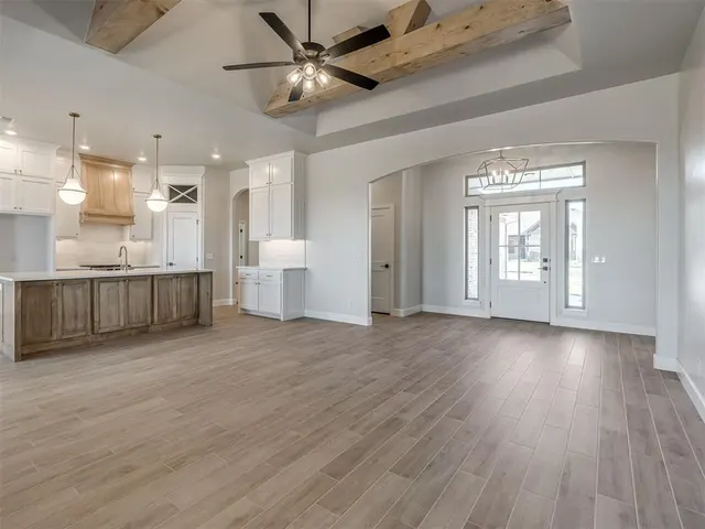 Photo 8 — 10433 SW 50th Street, Mustang, OK 73064