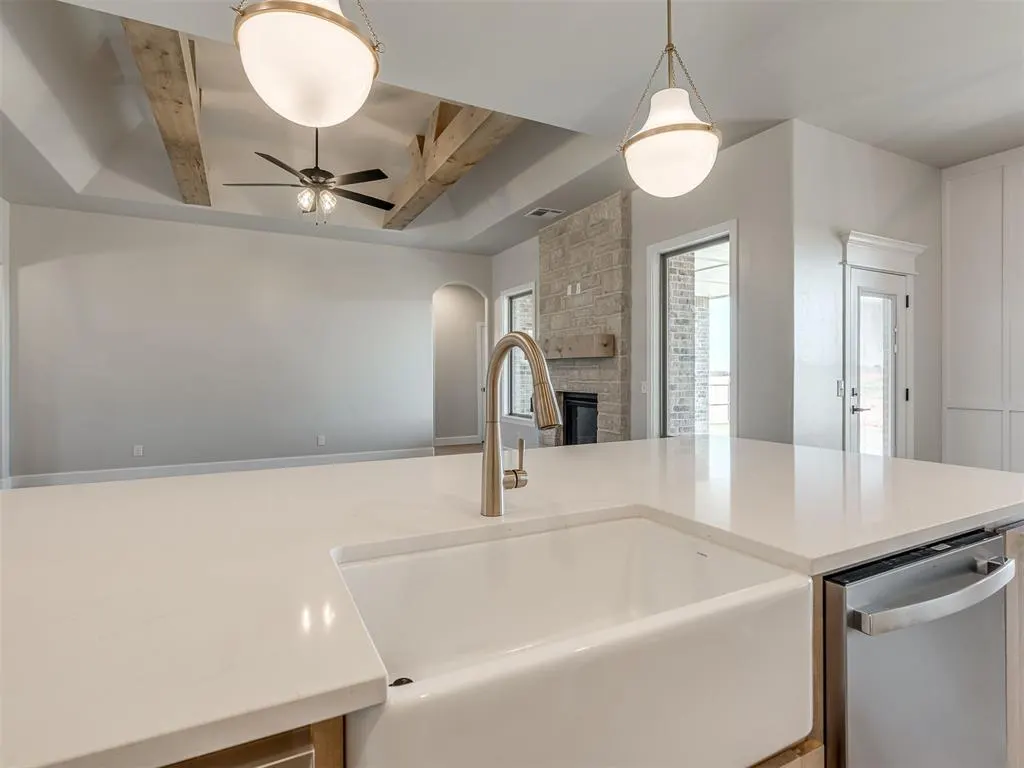 Photo 13 — 10433 SW 50th Street, Mustang, OK 73064