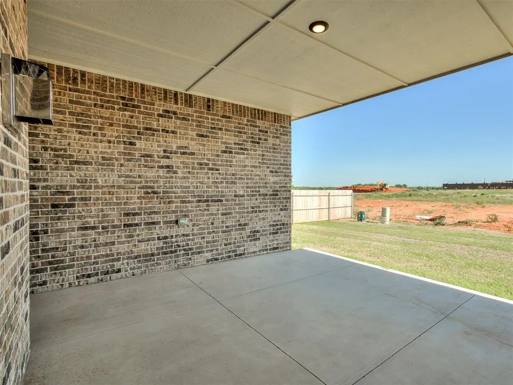 Photo 28 — 10433 SW 50th Street, Mustang, OK 73064