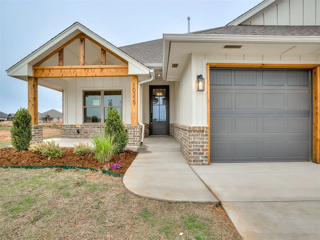 Photo 3 — 10329 SW 50th Street, Mustang, OK 73064