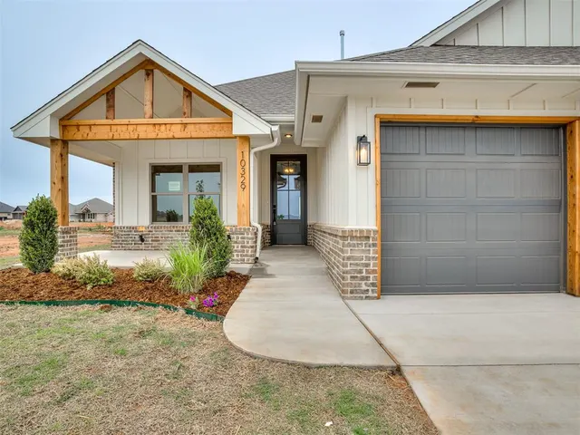 Photo 3 — 10329 SW 50th Street, Mustang, OK 73064