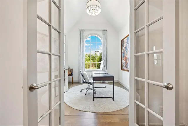 Photo 6 — 6509 Avondale Drive B, Nichols Hills, OK 73116