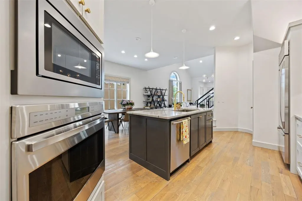 Photo 18 — 6509 Avondale Drive B, Nichols Hills, OK 73116
