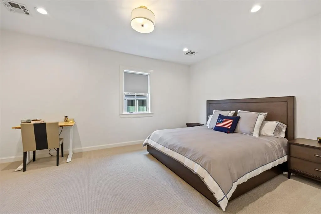 Photo 24 — 6509 Avondale Drive B, Nichols Hills, OK 73116