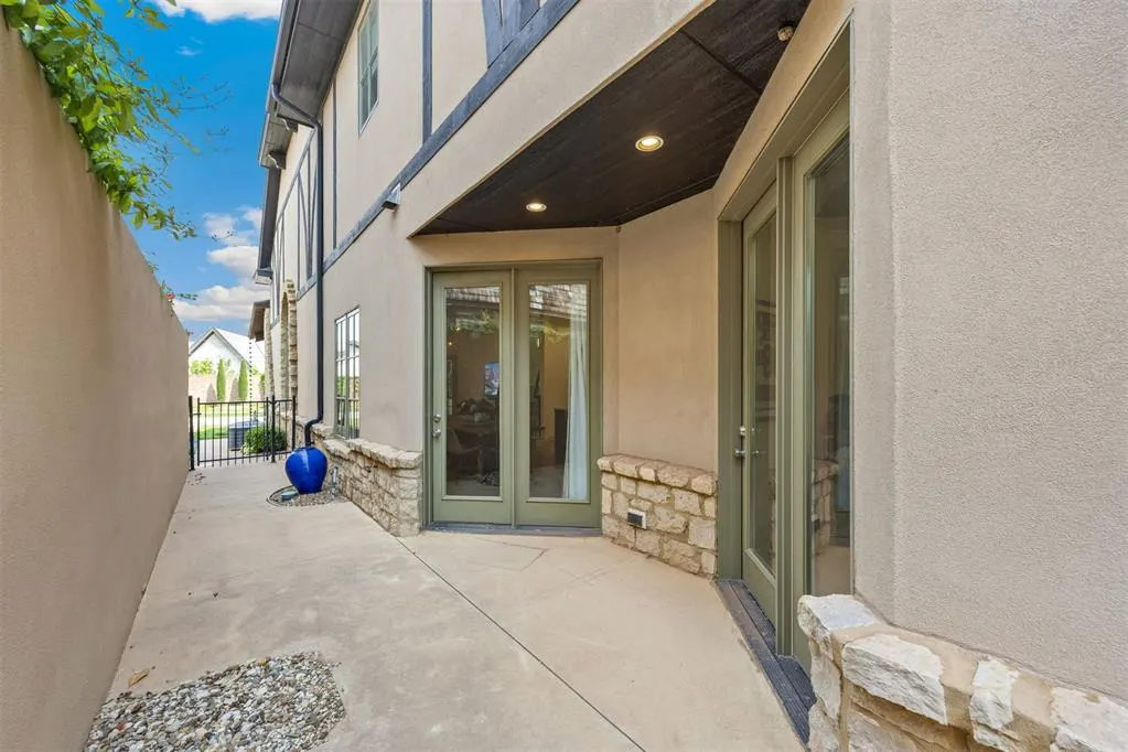 Photo 36 — 6509 Avondale Drive B, Nichols Hills, OK 73116
