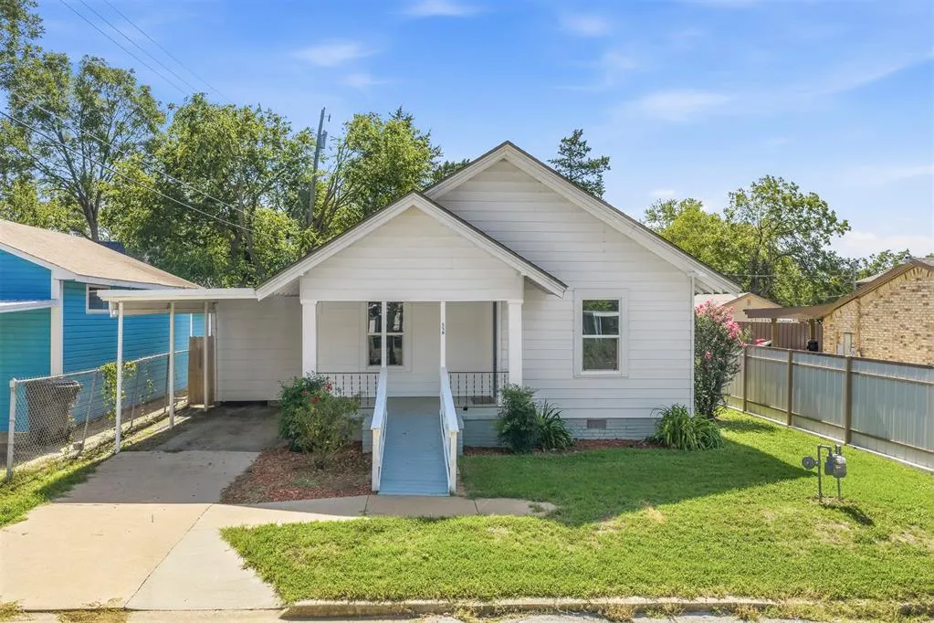 Front exterior — 558 11th Ave NW, Ardmore, OK 73401
