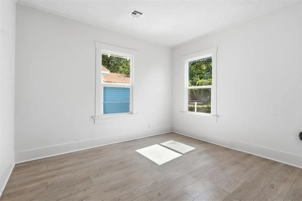 Photo 12 — 558 11th Ave NW, Ardmore, OK 73401