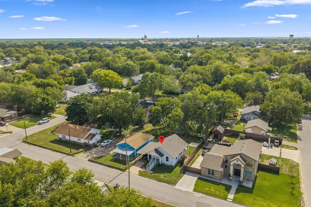 Photo 21 — 558 11th Ave NW, Ardmore, OK 73401