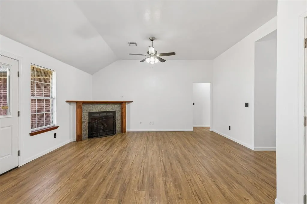 Photo 9 — 1229 NE 23rd Street, Moore, OK 73160