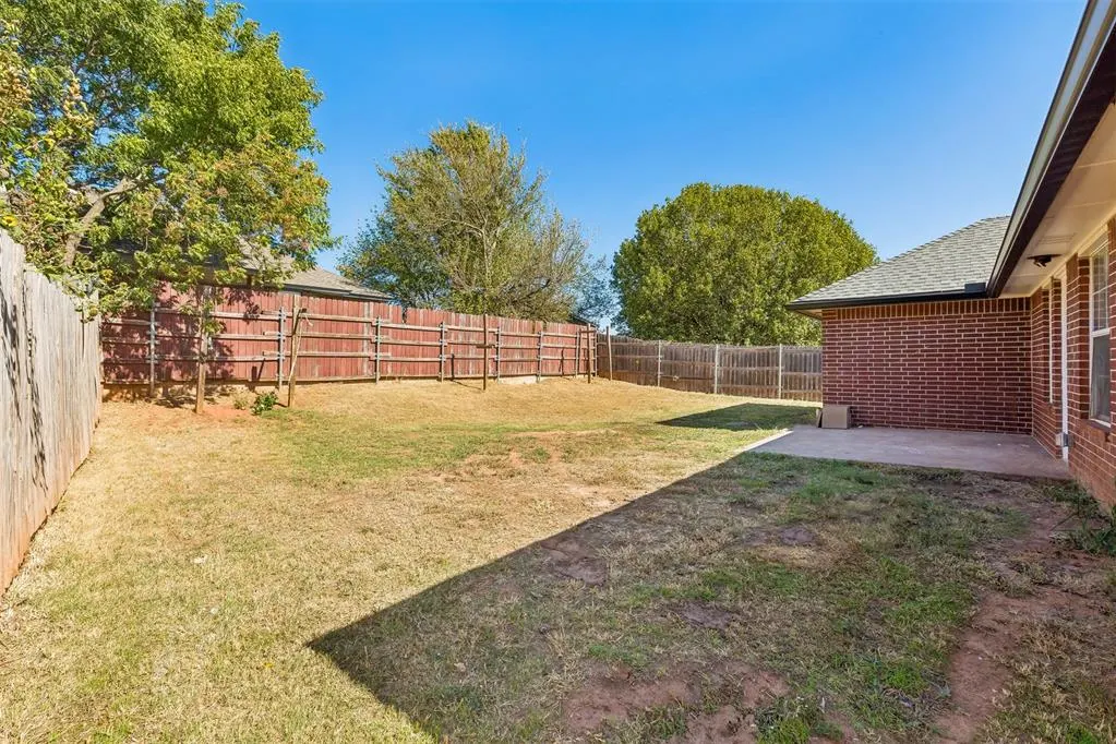 Photo 40 — 1229 NE 23rd Street, Moore, OK 73160