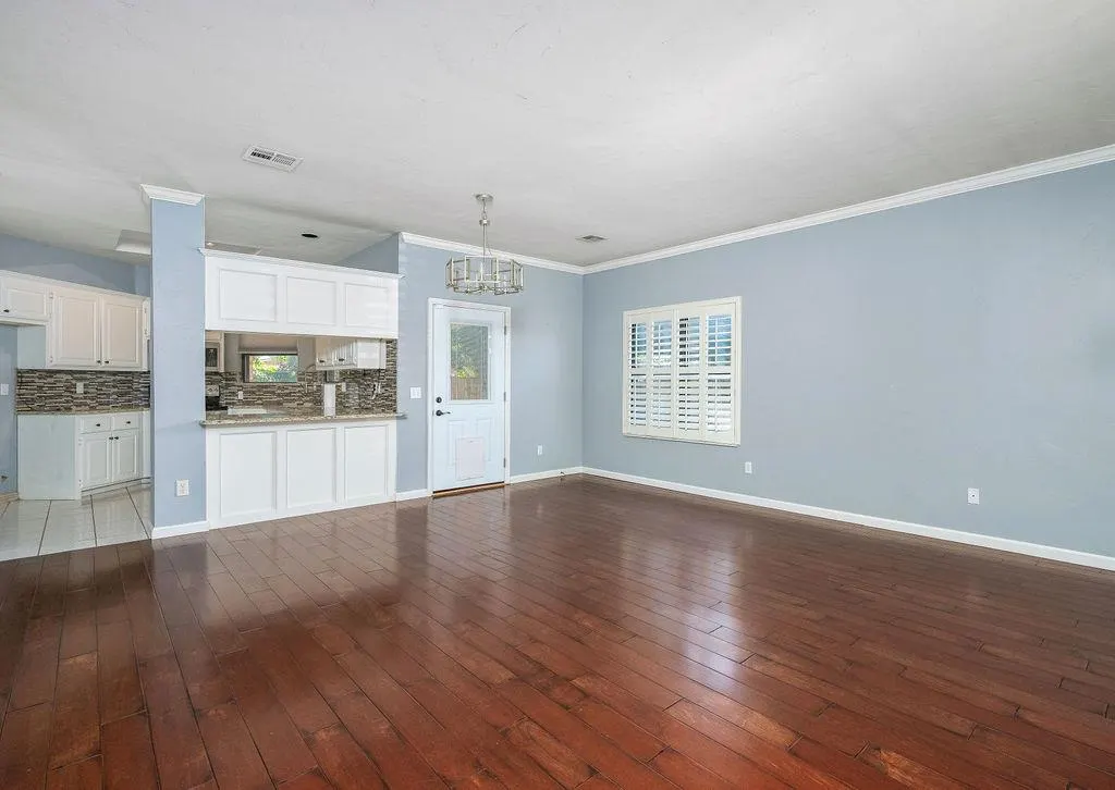 Photo 6 — 11904 Barrywood Drive, Oklahoma City, OK 73120