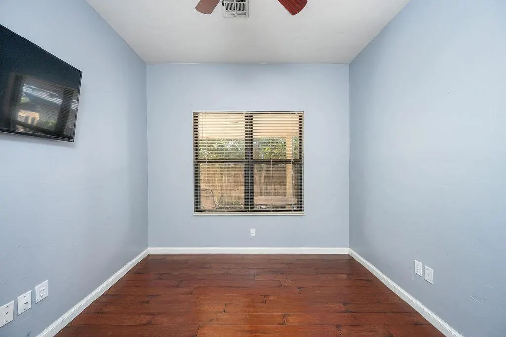 Photo 15 — 11904 Barrywood Drive, Oklahoma City, OK 73120