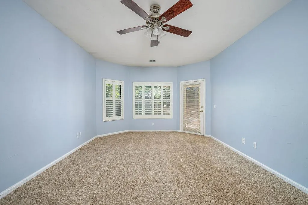 Photo 23 — 11904 Barrywood Drive, Oklahoma City, OK 73120