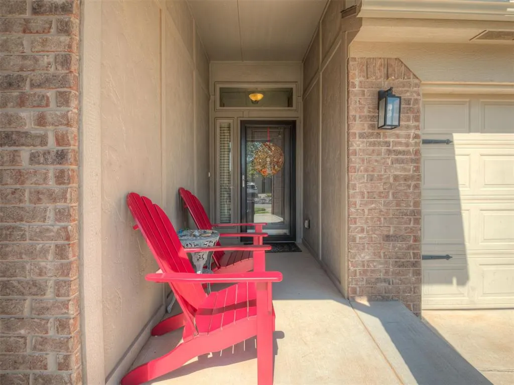 Photo 5 — 915 Eaglerock Lane, Norman, OK 73069