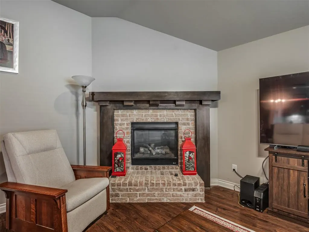 Photo 9 — 915 Eaglerock Lane, Norman, OK 73069