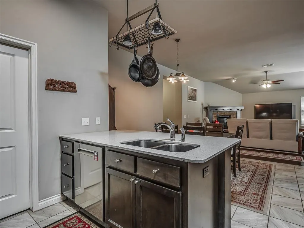 Photo 17 — 915 Eaglerock Lane, Norman, OK 73069