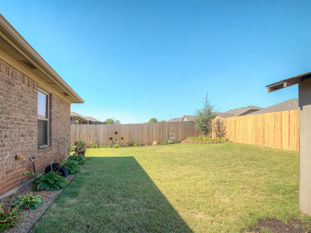 Photo 43 — 915 Eaglerock Lane, Norman, OK 73069