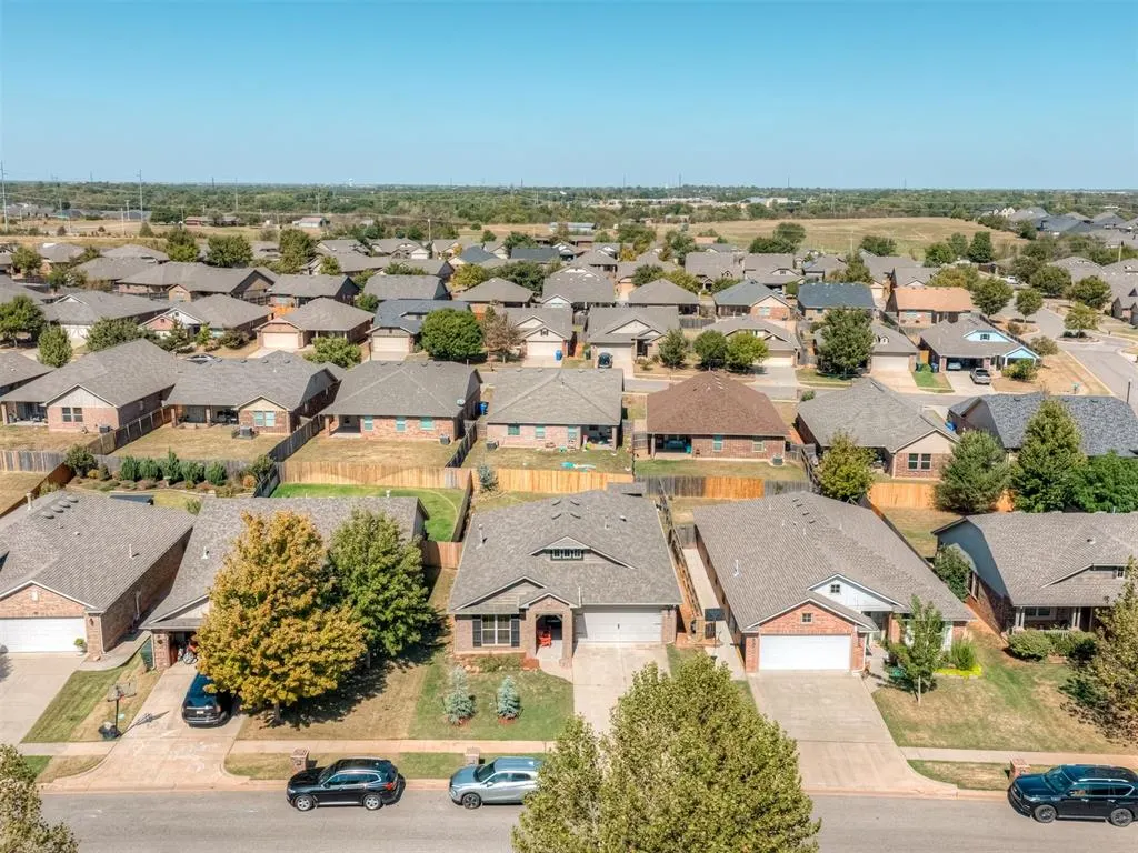 Photo 46 — 915 Eaglerock Lane, Norman, OK 73069