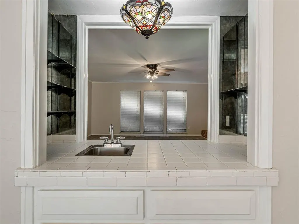 Photo 6 — 524 Canyon Road, Edmond, OK 73034
