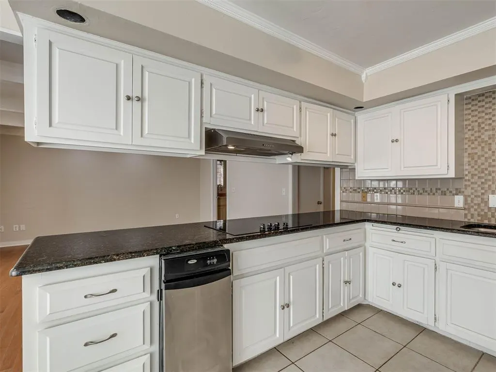 Photo 8 — 524 Canyon Road, Edmond, OK 73034