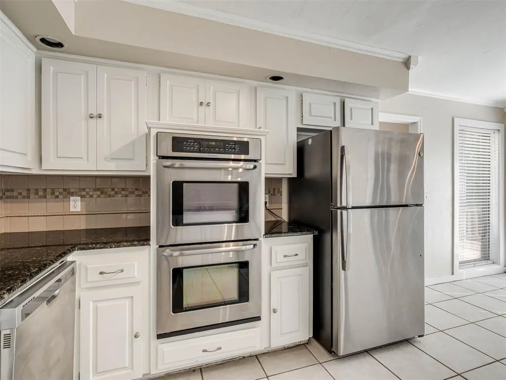 Photo 9 — 524 Canyon Road, Edmond, OK 73034