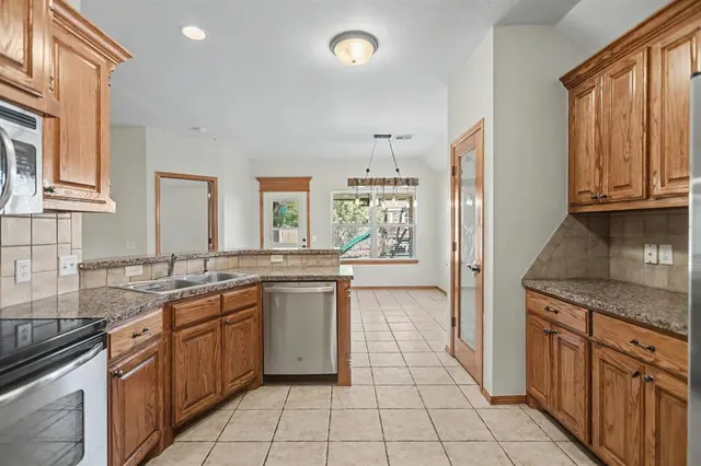 Photo 8 — 4509 SW 121st Street, Oklahoma City, OK 73173