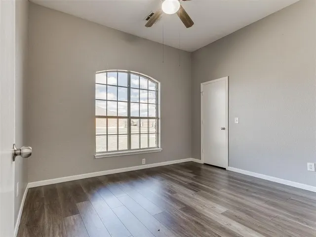 Photo 4 — 240 SE 23rd Street, Moore, OK 73160