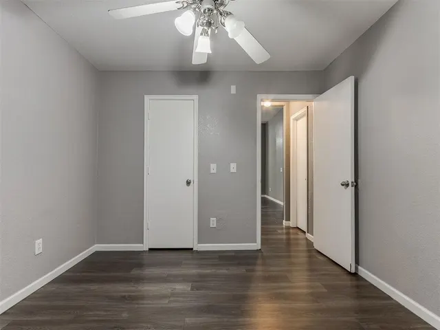Photo 7 — 240 SE 23rd Street, Moore, OK 73160