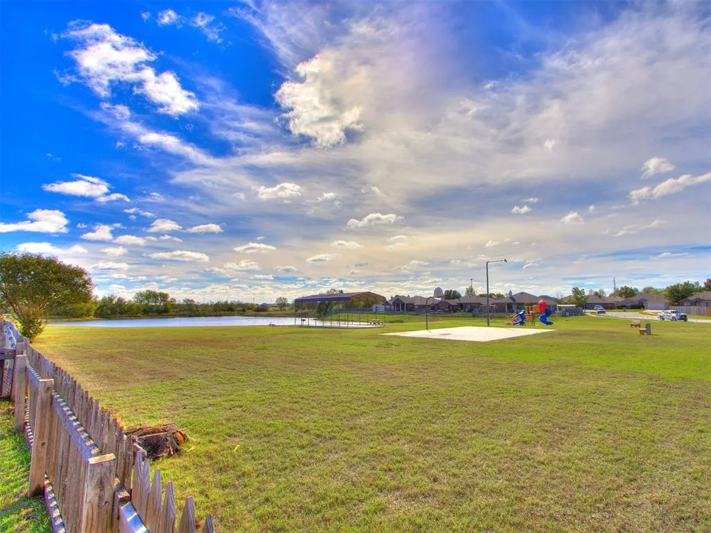 Photo 15 — 240 SE 23rd Street, Moore, OK 73160
